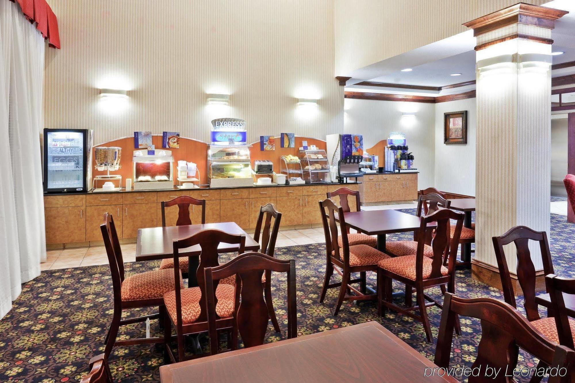 Best Western Plus Philadelphia-Choctaw Hotel And Suites Restaurant photo