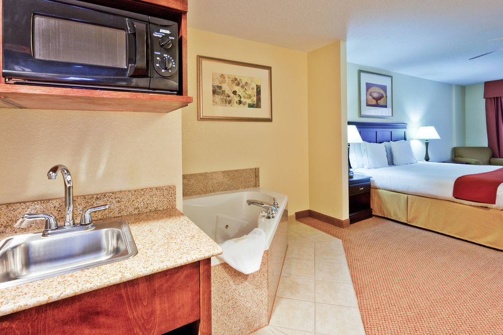 Best Western Plus Philadelphia-Choctaw Hotel And Suites Exterior photo